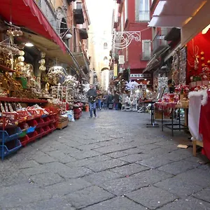 https://lulu-home-naples.hotels-amalfi.com